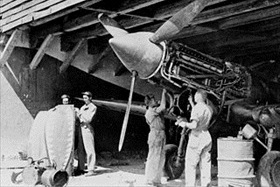 Flying Tigers: P-40 maintenance crew