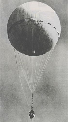 Captured Japanese fire balloon re-inflated for U.S. training demo