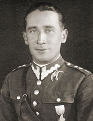 Operation Fortitude: Double agent Czerniawski (aka Brutus) in Polish uniform before 1939