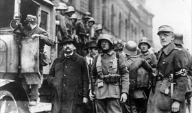 Hitler’s 1923 beer hall putsch: Nazis take city council members hostage