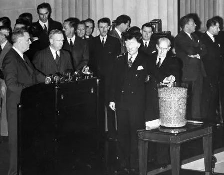 Selective Service: (2) First draft lottery, October 29, 1940 Selective Service: (2) First draft lottery, October 29, 1940